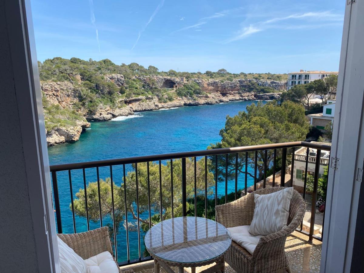 Hostal Restaurante Cala カラ・フィゲラ エクステリア 写真